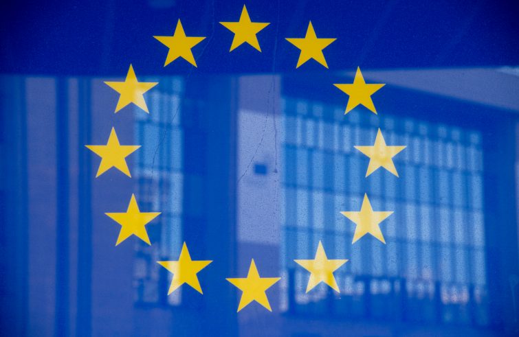 Istituito l’Ordine europeo al merito. Tra i laureati card. Parolin, Merkel, Zelensky, Bono e gli U2