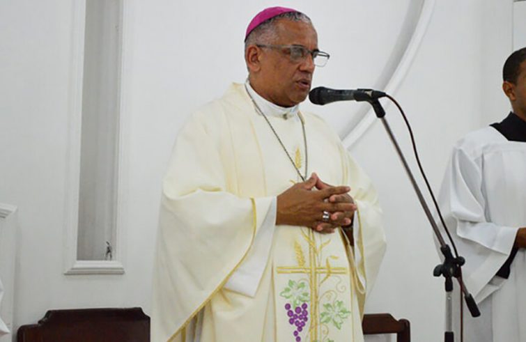 Venezuela: Mons.  Pasabe (Barquisimeto) insultado y amenazado por el régimen de Maduro, clero diocesano solidario.  Ataque también al complejo episcopal