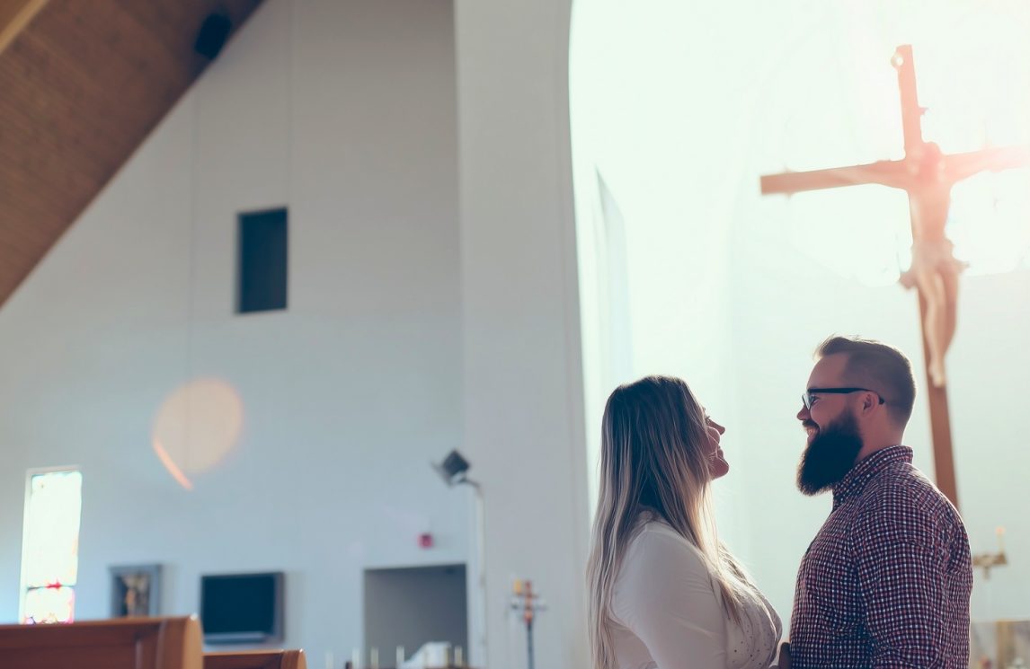 Ferrari: “Educare all’amore fedele è cammino di libertà e dono reciproco”