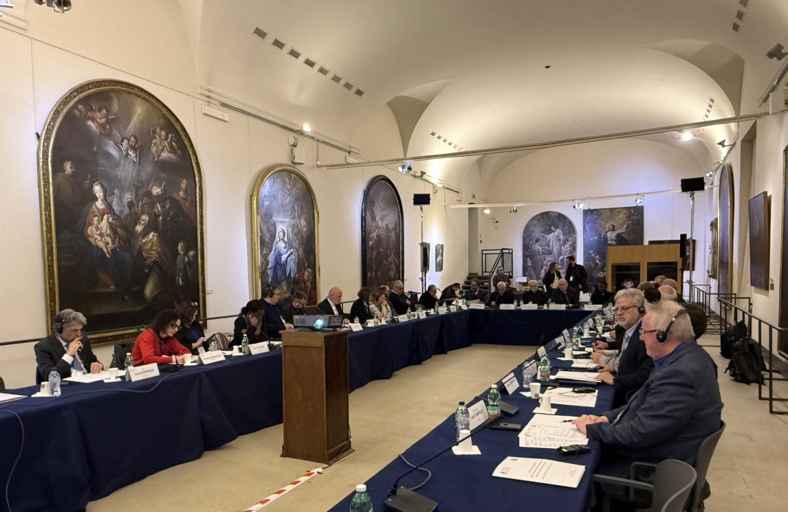 Okulik: “La Chiesa è accanto a chi migra”