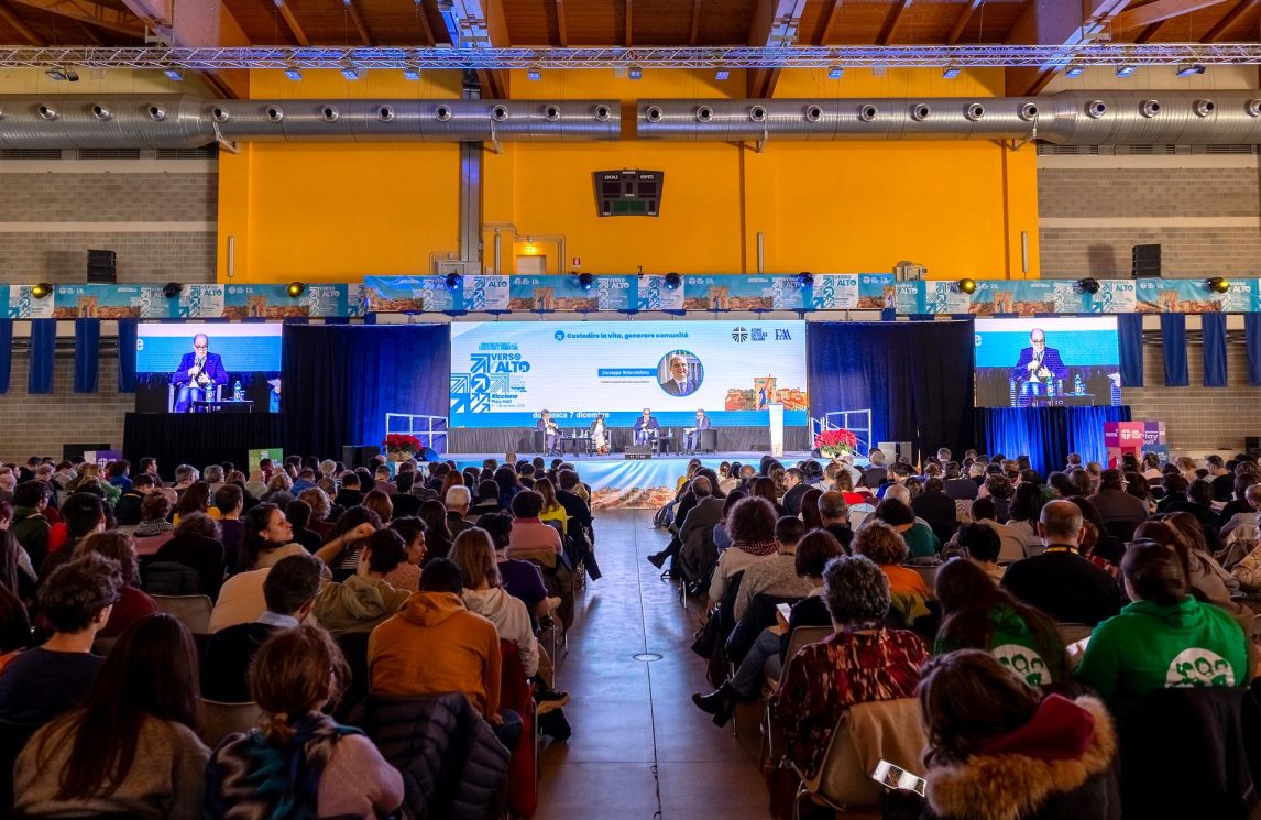 Educazione a 360 gradi. “Verso l’alto”, buona la prima