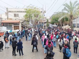 Striscia di Gaza: i bambini simbolo di pace. Il 19 settembre riapre la scuola della parrocchia. La speranza sfida la guerra