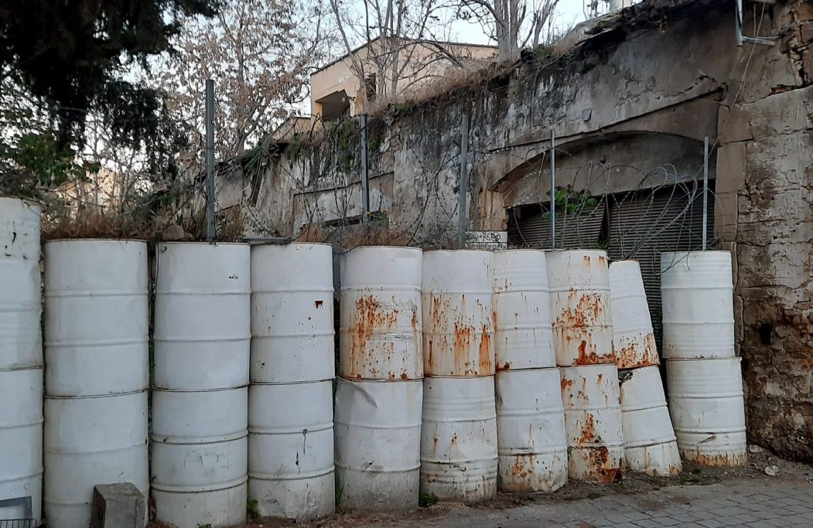 Viaggio nell’ultima capitale europea divisa in due