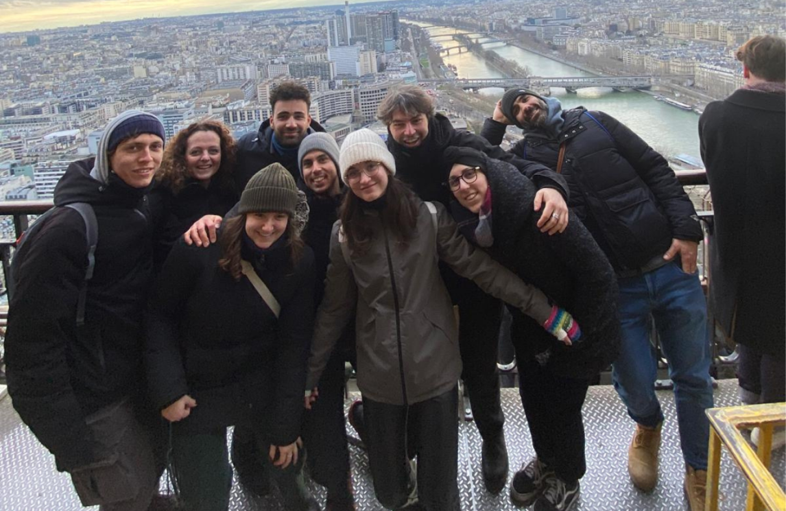 Un letto singolo e un amore più grande