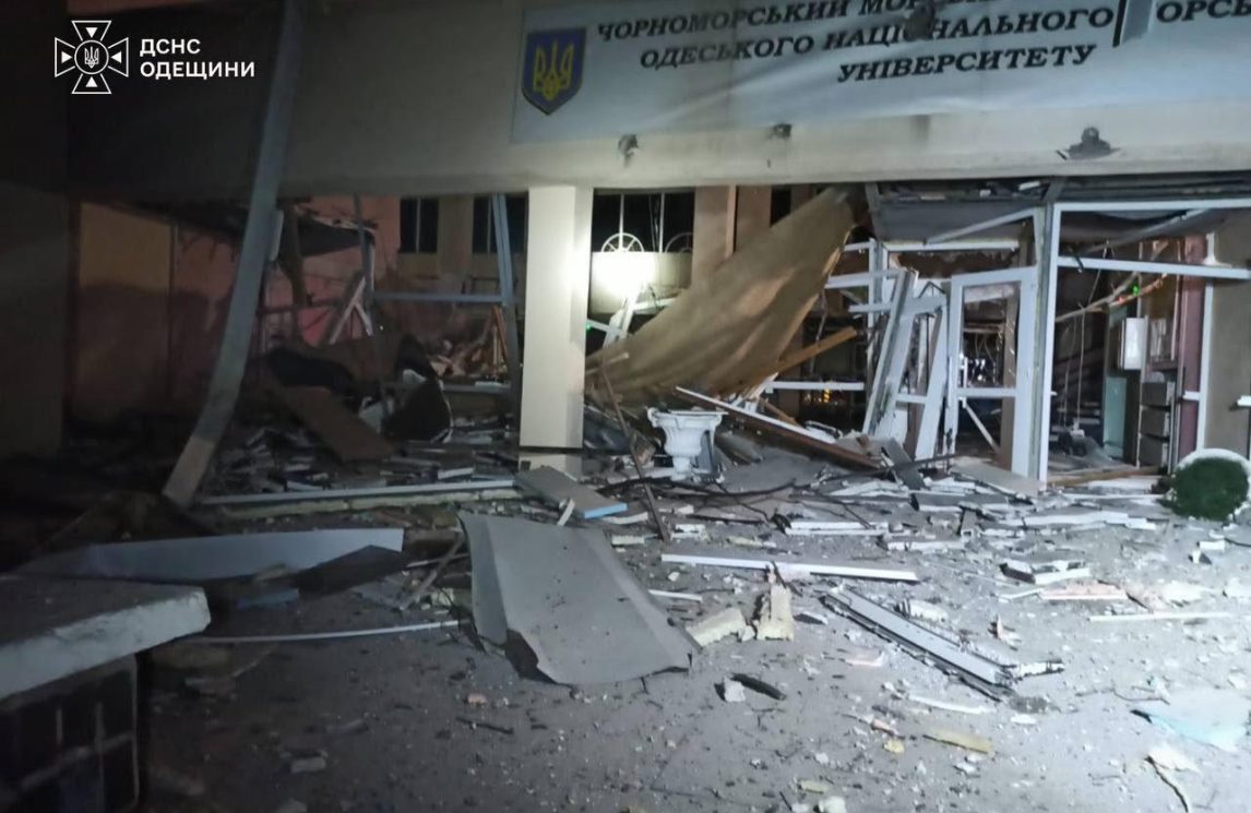 Duro attacco russo su Odessa, oltre sette ore di missili e droni