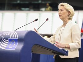 Von der Leyen: “Ue solida eppure precaria”. Ma la “maggioranza Ursula” esiste ancora?