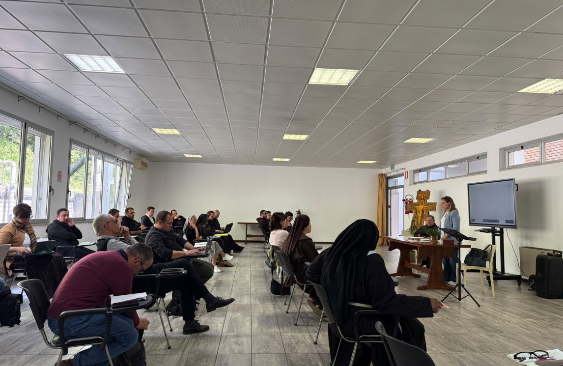 A Loreto il corso per chi accompagna i giovani